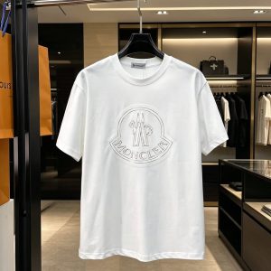 モンクレール ビッグロゴスタッズ コットン Tシャツ ホワイト FS270