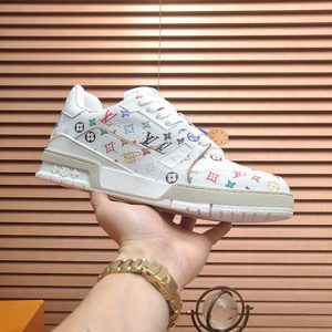 ルイヴィトン LVトレイナー モノグラム マルチカラー スニーカー shoes322