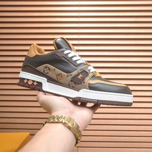 ルイヴィトン LVトレイナー モノグラム マカサー スニーカー ブラウン shoes327