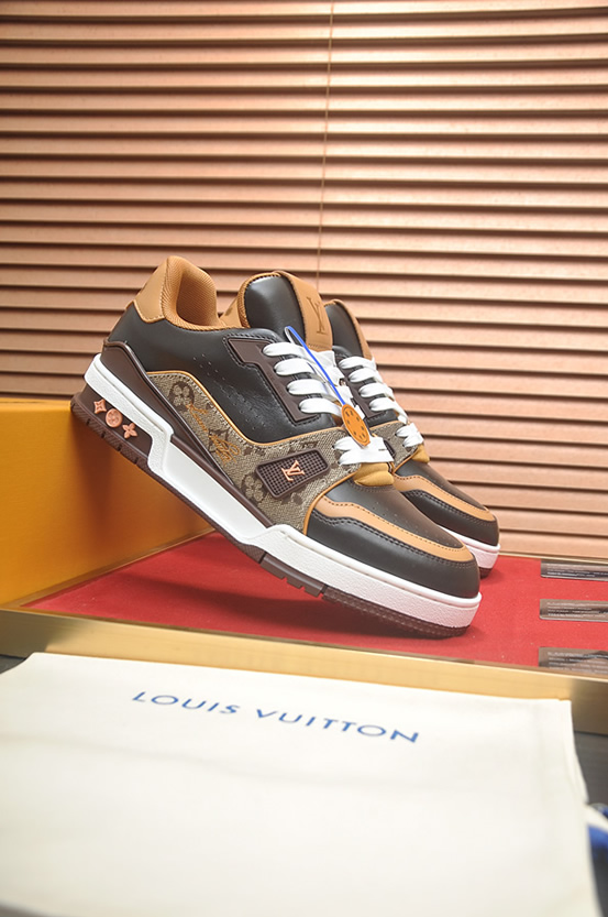 ルイヴィトン LVトレイナー モノグラム マカサー スニーカー ブラウン shoes327 - 画像 (3)