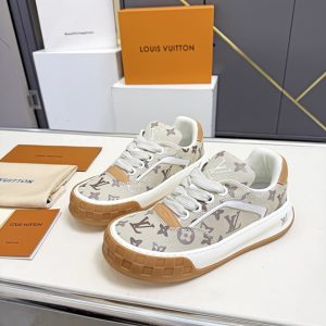 ルイヴィトン スニーカー モノグラム キャンバス ベージュ shoes373
