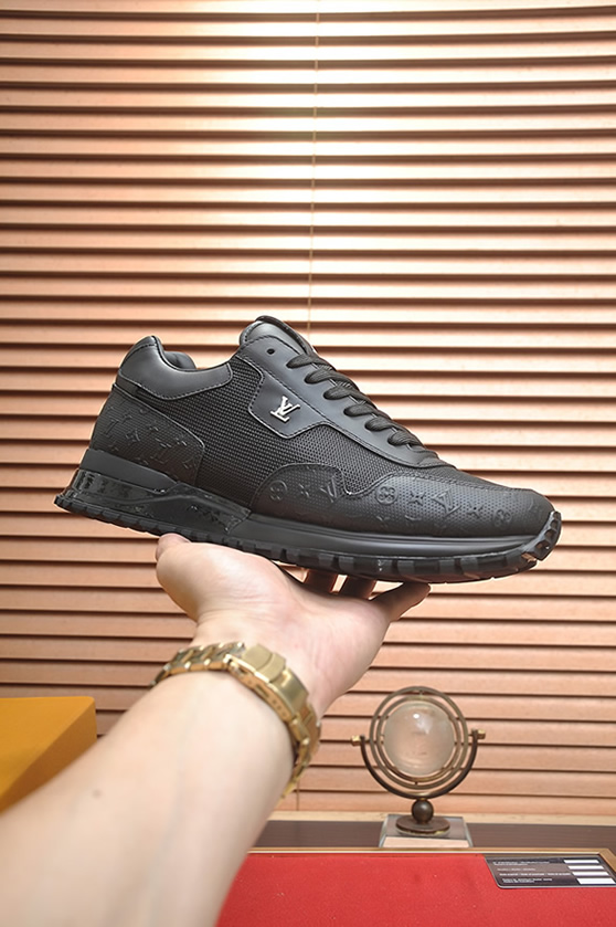 ルイヴィトン スニーカー ランアウェイ ブラック shoes396