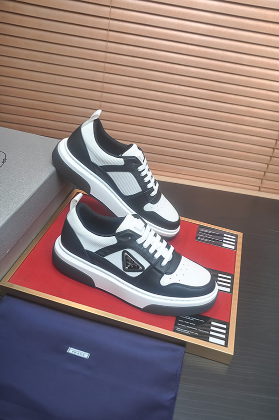 プラダ スニーカー トライアングルロゴ ブラック ホワイト shoes402 - 画像 (6)
