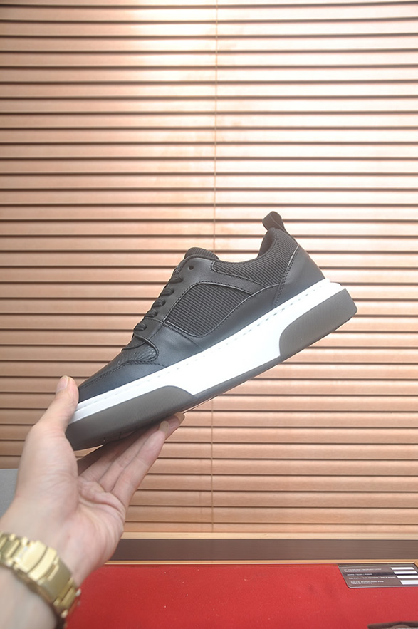 プラダ スニーカー トライアングルロゴ オールブラック ホワイトソール shoes403 - 画像 (5)