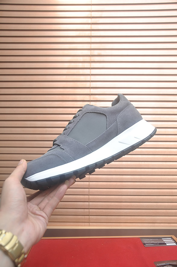 プラダ スニーカー トライアングルロゴ グレー ホワイトソール shoes404 - 画像 (5)