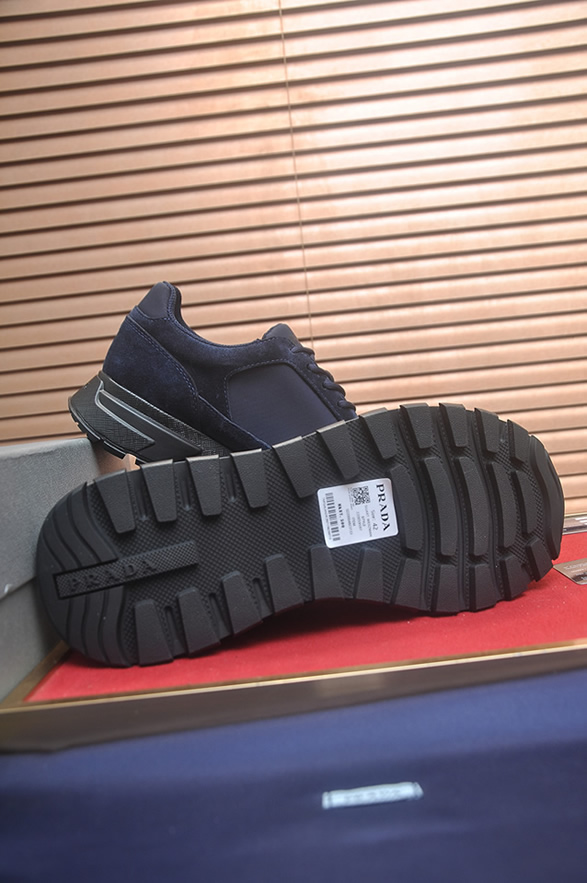 プラダ スニーカー トライアングルロゴ オールブラック shoes406 - 画像 (7)