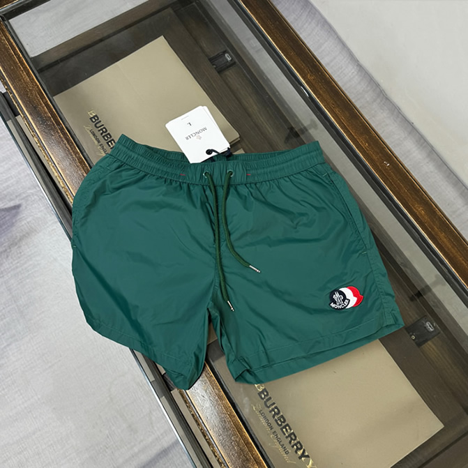 モンクレール ショーツ スイムパンツ グリーン FS313