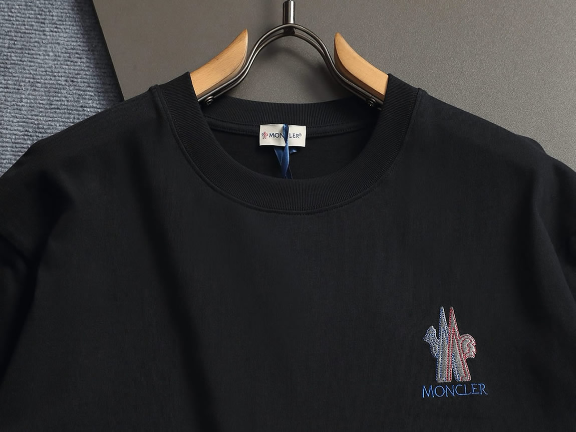 モンクレール Tシャツ 半袖 クルーネック ブラック FS342 - 画像 (2)