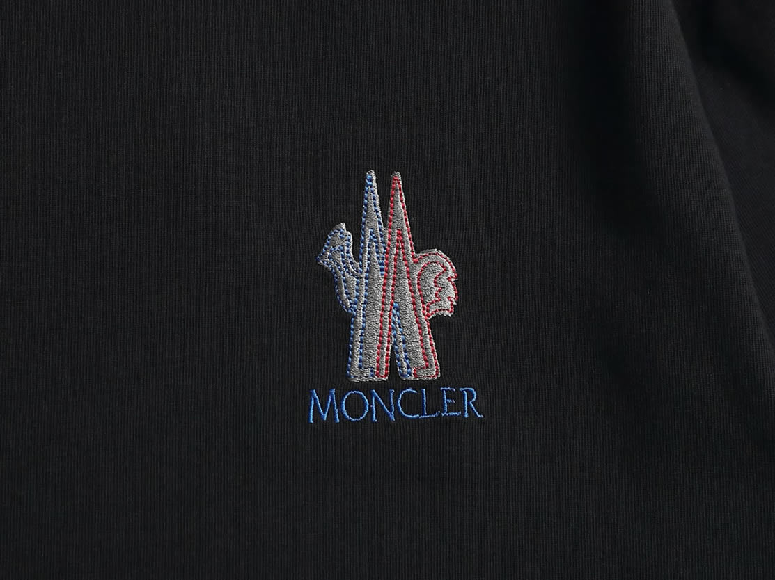 モンクレール Tシャツ 半袖 クルーネック ブラック FS342 - 画像 (4)