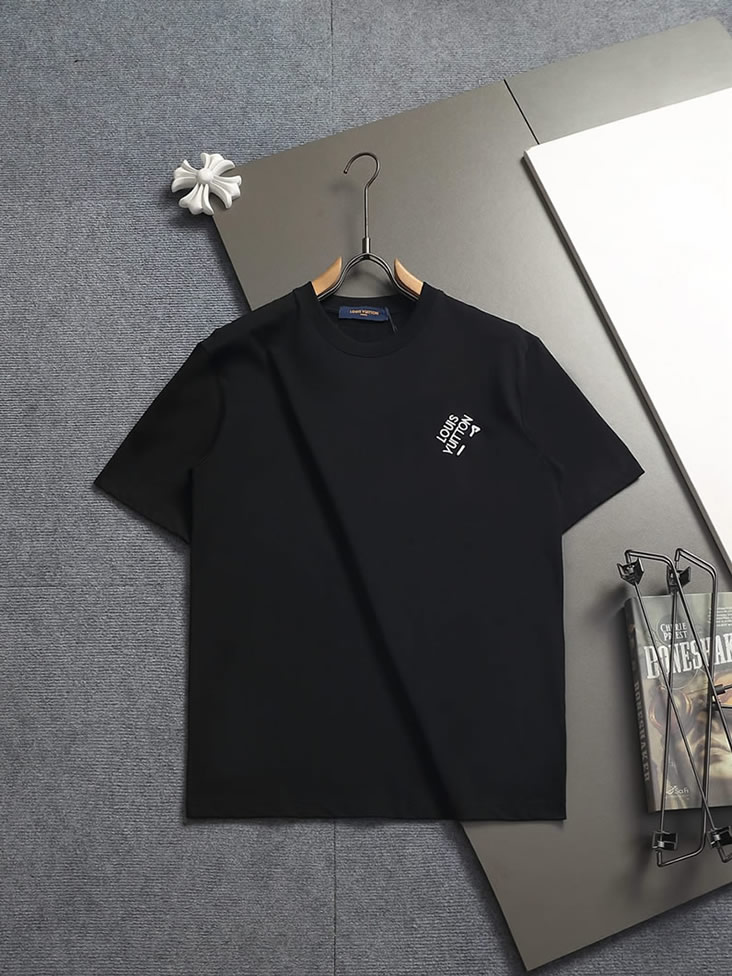 ルイ・ヴィトン Tシャツ ロゴ刺繍 クルーネック ブラック FS343