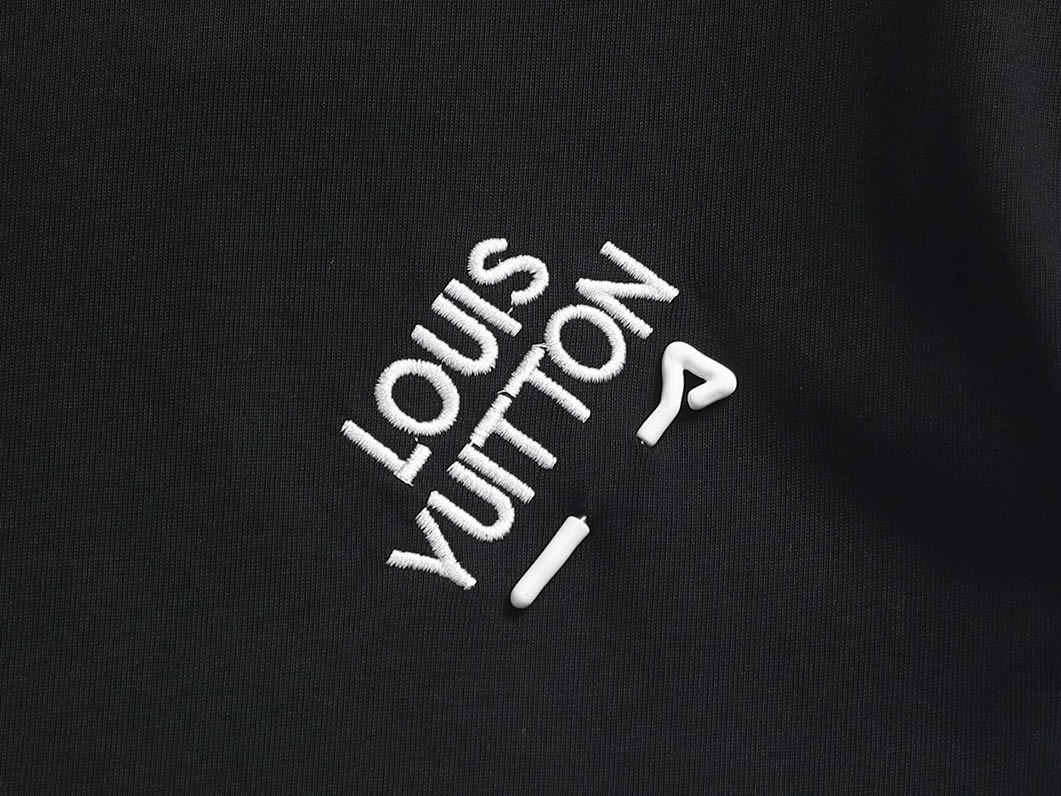 ルイ・ヴィトン Tシャツ ロゴ刺繍 クルーネック ブラック FS343 - 画像 (4)