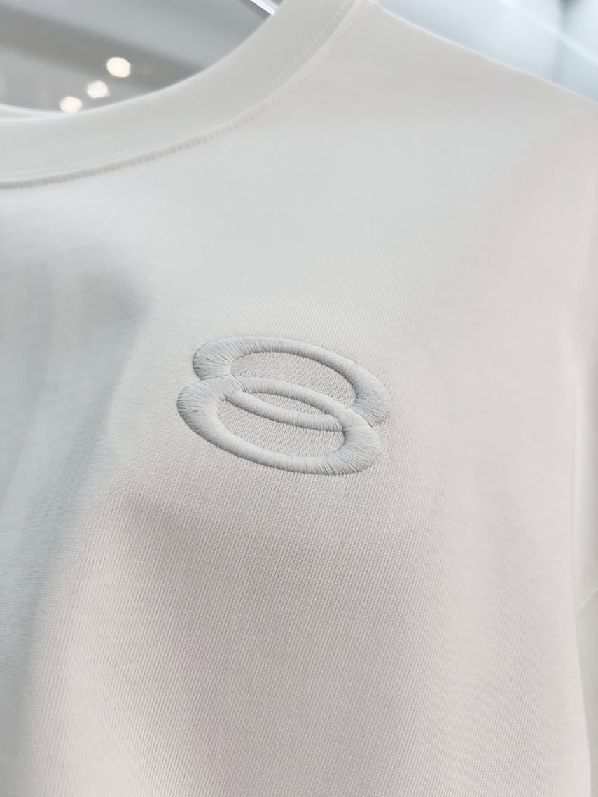 バレンシアガ Tシャツ 立体刺繍 ホワイト FS396 - 画像 (5)