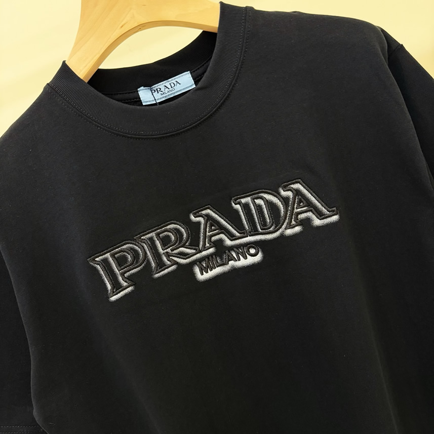 プラダ ロゴTシャツ 立体刺繍 FS435 - 画像 (3)