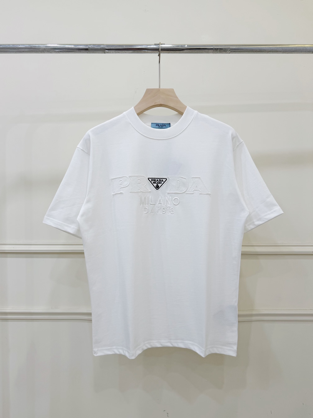 プラダ ロゴ刺繍Tシャツ トライアングルロゴ FS437