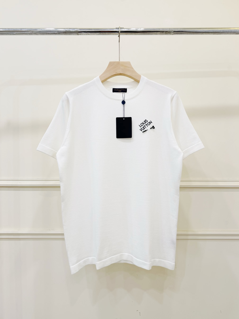 ルイ・ヴィトン ロゴTシャツ 刺繡 FS440