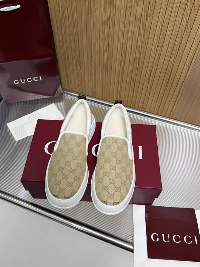 グッチ スリッポン GGキャンバス ベージュ/ホワイト shoes459 - 画像 (2)