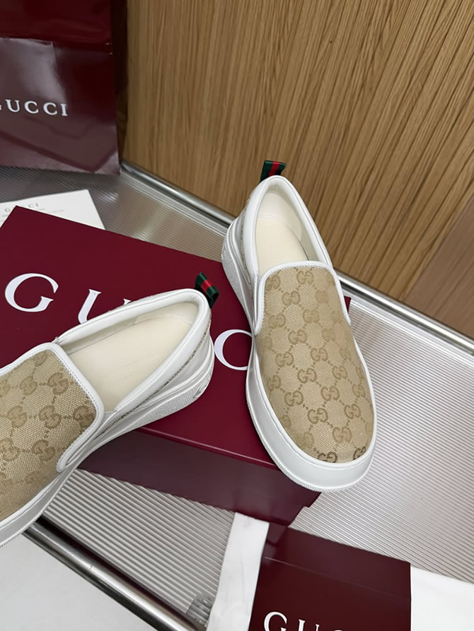 グッチ スリッポン GGキャンバス ベージュ/ホワイト shoes459 - 画像 (10)