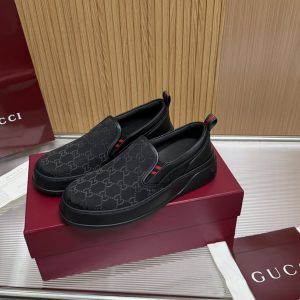 グッチ スリッポン GGキャンバス ブラック/ホワイト shoes460