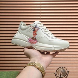 グッチ 国潮アニメモチーフ 厚底スニーカー オフホワイト shoes491
