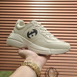 グッチ インターロッキングG 厚底スニーカー オフホワイト shoes495