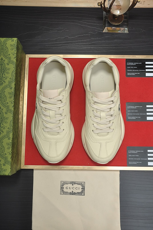 グッチ インターロッキングG 厚底スニーカー オフホワイト shoes495 - 画像 (2)