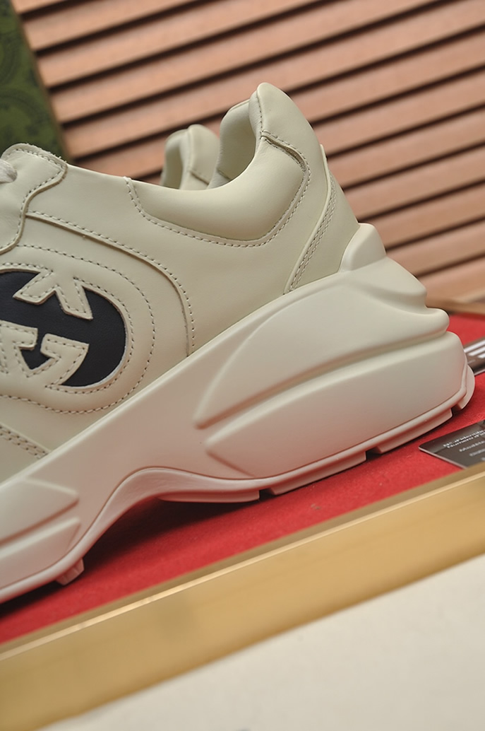 グッチ インターロッキングG 厚底スニーカー オフホワイト shoes495 - 画像 (9)