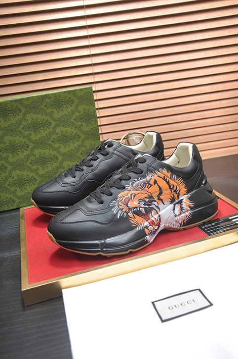 グッチ タイガーモチーフ 厚底スニーカー ブラック shoes496 - 画像 (4)