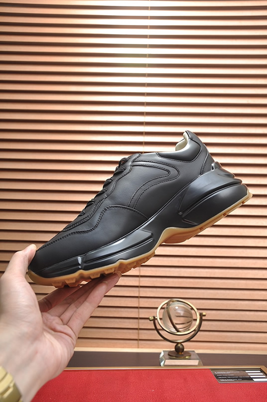 グッチ タイガーモチーフ 厚底スニーカー ブラック shoes496 - 画像 (5)