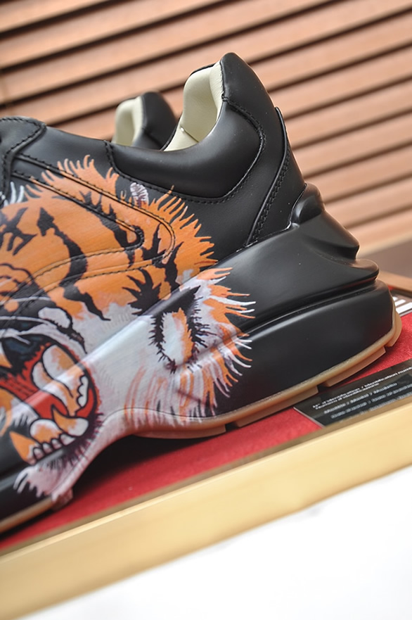 グッチ タイガーモチーフ 厚底スニーカー ブラック shoes496 - 画像 (9)