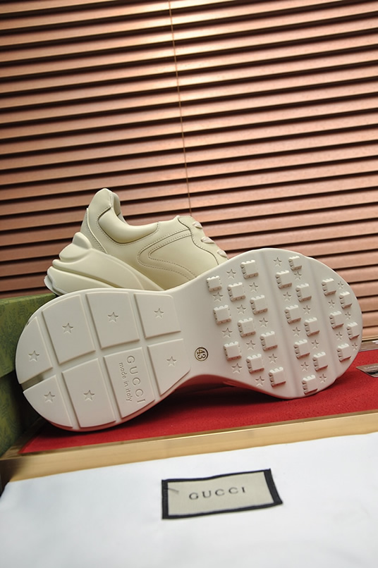グッチ ティガー・ウェブストライプ 厚底スニーカー オフホワイト shoes501 - 画像 (7)