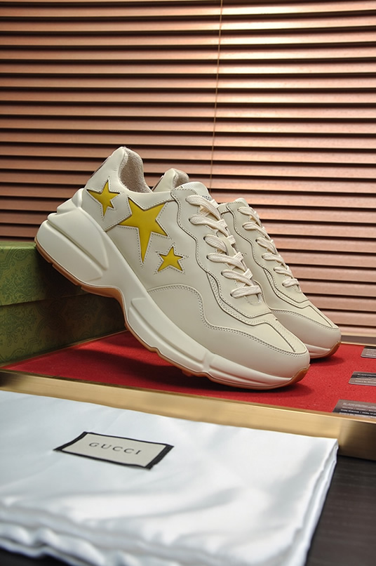 グッチ スターモチーフ 厚底スニーカー オフホワイト shoes502 - 画像 (3)