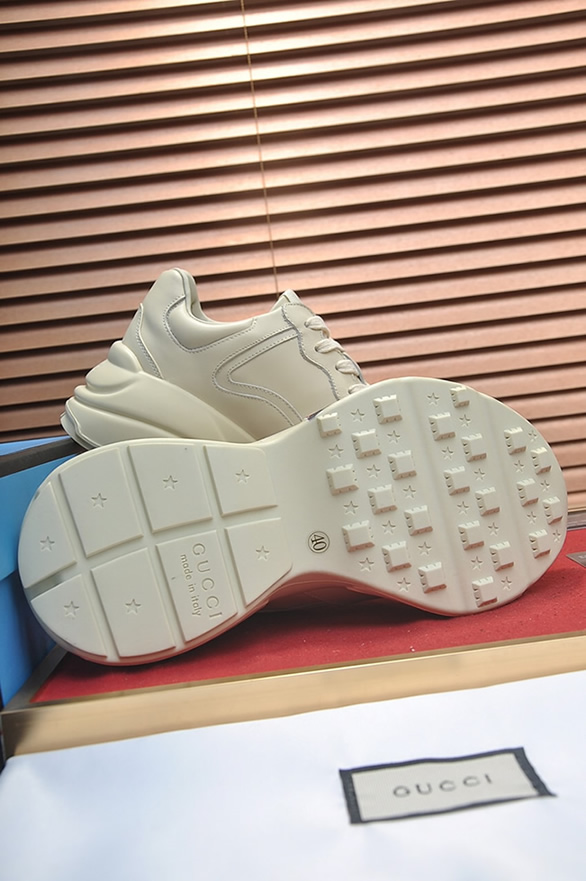 グッチ ドナルドダック「FLASH」厚底スニーカー オフホワイト shoes505 - 画像 (7)