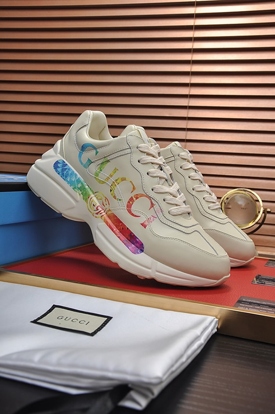 グッチ レインボーロゴ 厚底スニーカー オフホワイト shoes507 - 画像 (3)