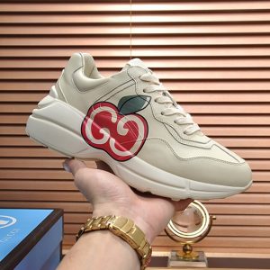 グッチ アップルモチーフ 厚底スニーカー オフホワイト shoes509