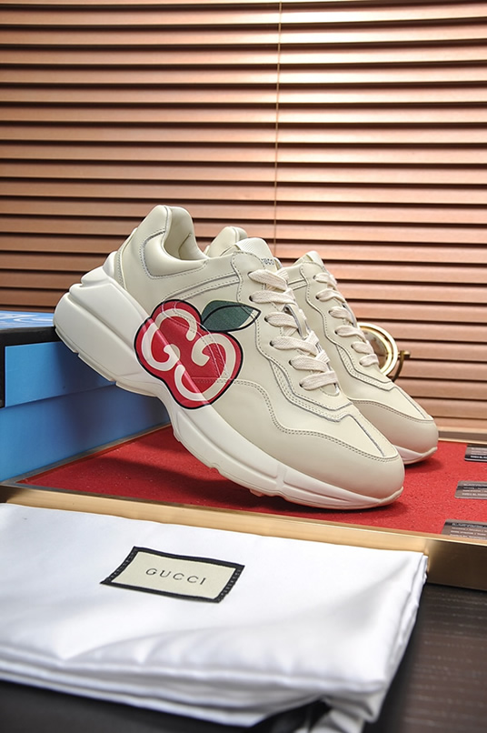 グッチ アップルモチーフ 厚底スニーカー オフホワイト shoes509 - 画像 (3)