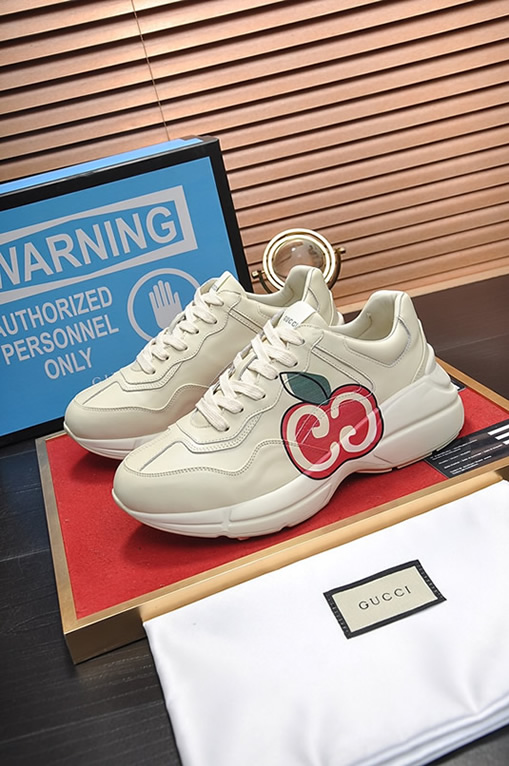 グッチ アップルモチーフ 厚底スニーカー オフホワイト shoes509 - 画像 (4)
