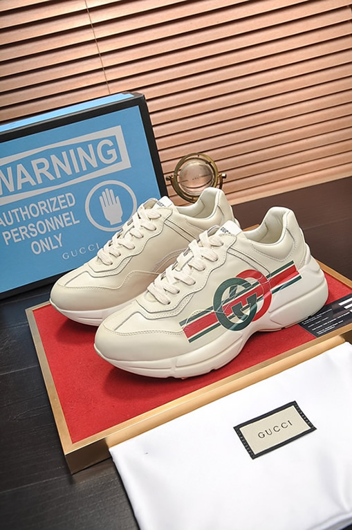 グッチ インターロッキングG・ウェブストライプ 厚底スニーカー オフホワイト shoes511 - 画像 (4)