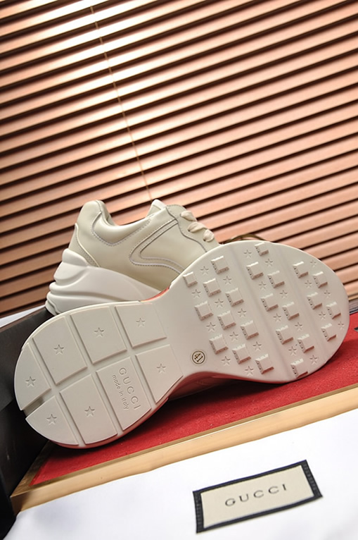 グッチ ストロベリーモチーフ 厚底スニーカー オフホワイト shoes514 - 画像 (7)
