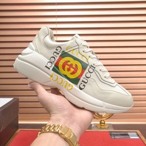 グッチ インターロッキングG ウェブストライプ 厚底スニーカー オフホワイト shoes519