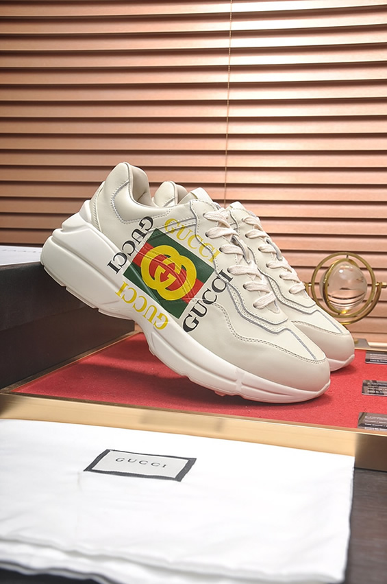 グッチ インターロッキングG ウェブストライプ 厚底スニーカー オフホワイト shoes519 - 画像 (3)