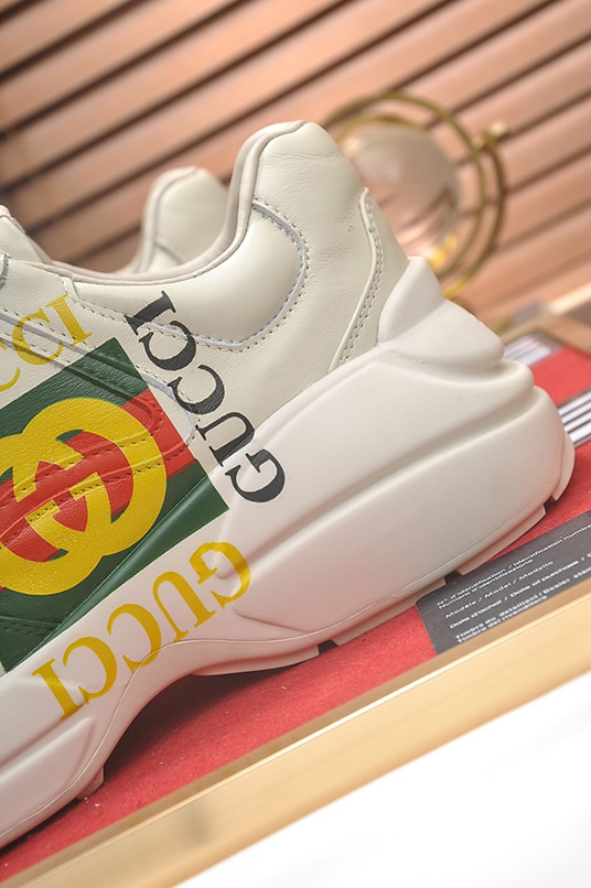グッチ インターロッキングG ウェブストライプ 厚底スニーカー オフホワイト shoes519 - 画像 (9)