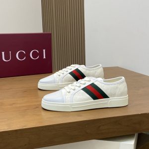 グッチ GGキャンバス ウェブストライプ スニーカー オフホワイト shoes522