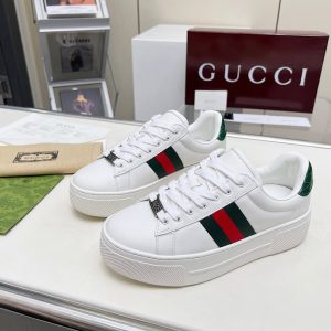 グッチ ウェブストライプ 厚底スニーカー ホワイト shoes526