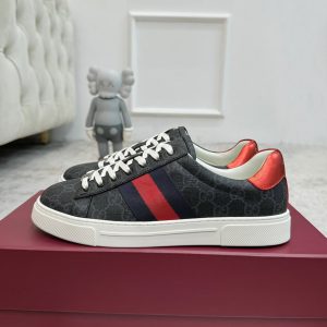 グッチ GGスプリーム ウェブストライプ スニーカー ブラック shoes530