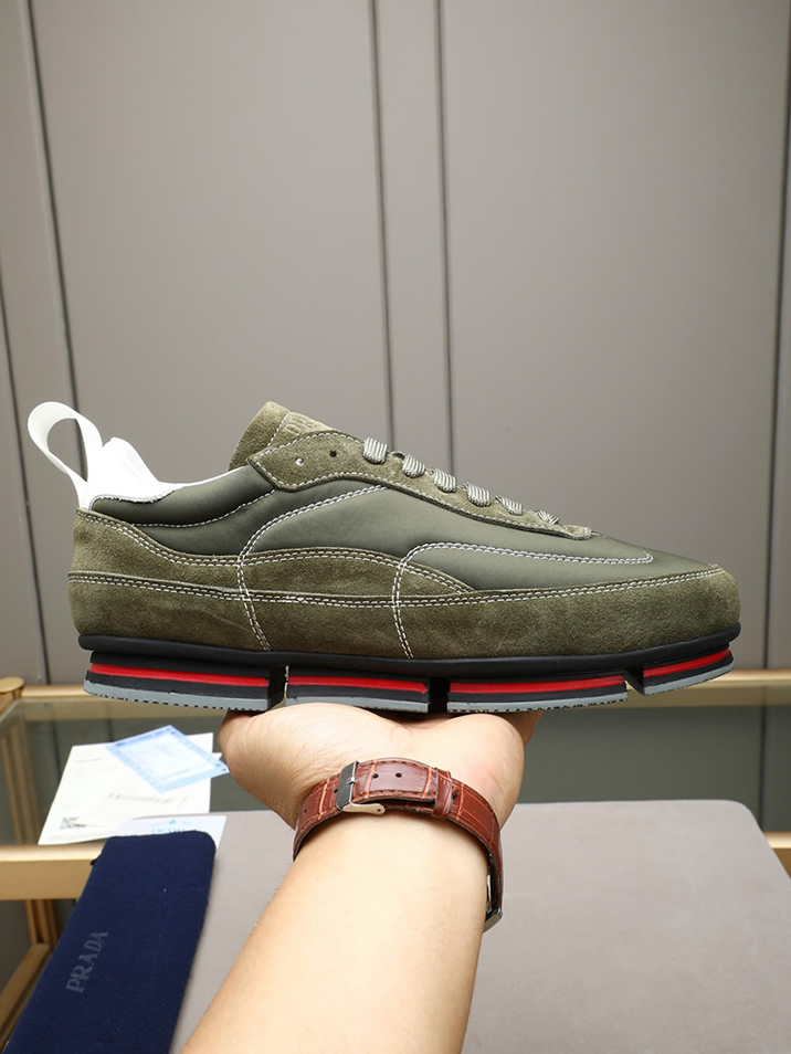 プラダ テクニカルファブリック&スエード スニーカー オリーブ shoes540