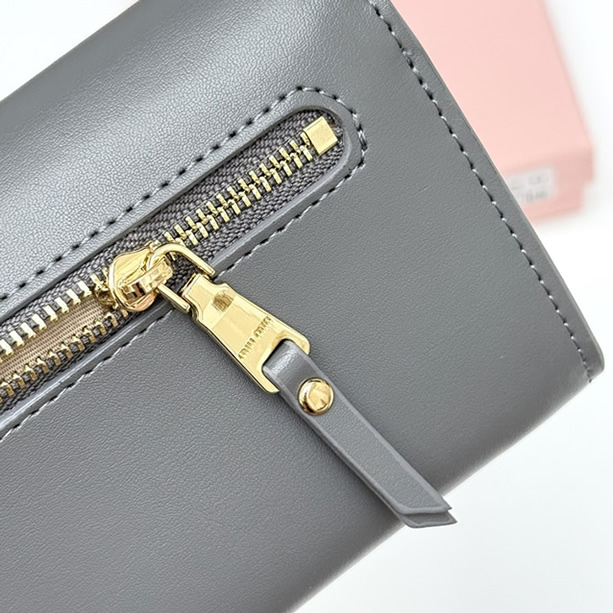 Miu Miu レザー ロングウォレット ダークグレー miumiu946 - 画像 (8)
