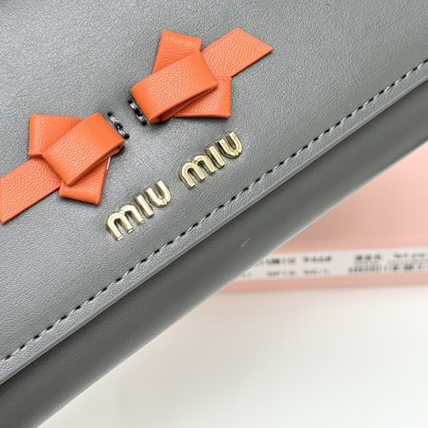 Miu Miu レザー ロングウォレット ダークグレー miumiu946 - 画像 (9)