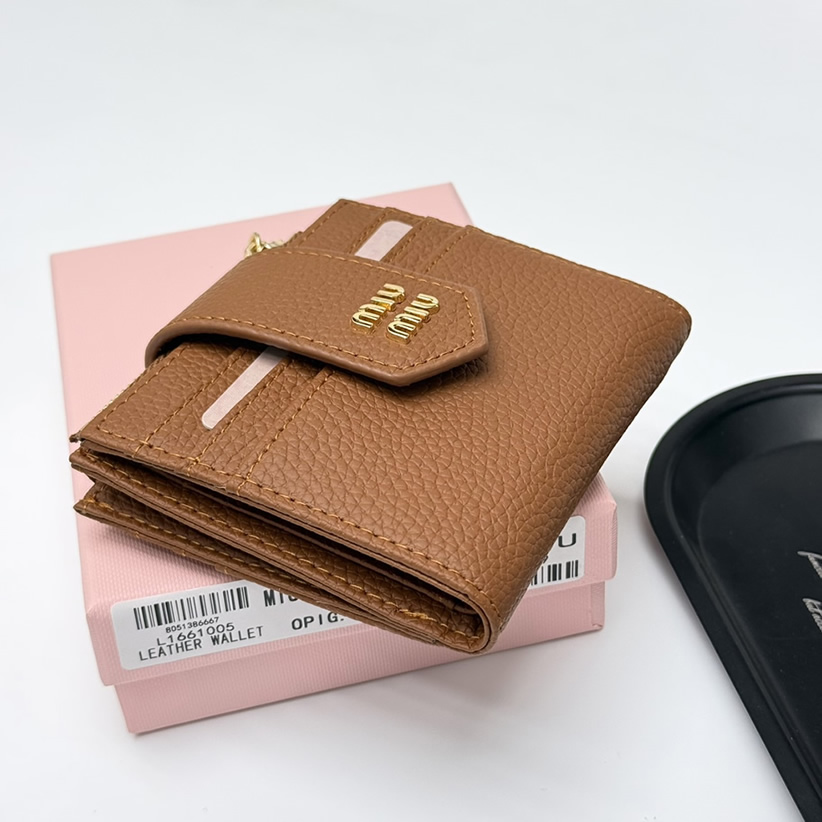 Miu Miu レザー コンパクトカードホルダー ブラウン miumiuV13 - 画像 (9)