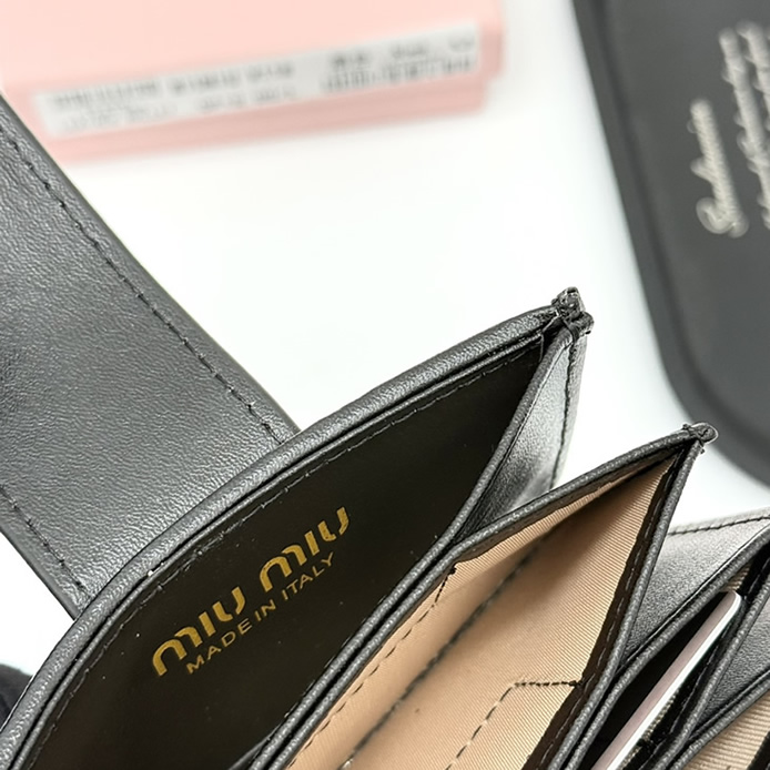 Miu Miu マテラッセレザー カードホルダー ブラック miumiuV11 - 画像 (7)
