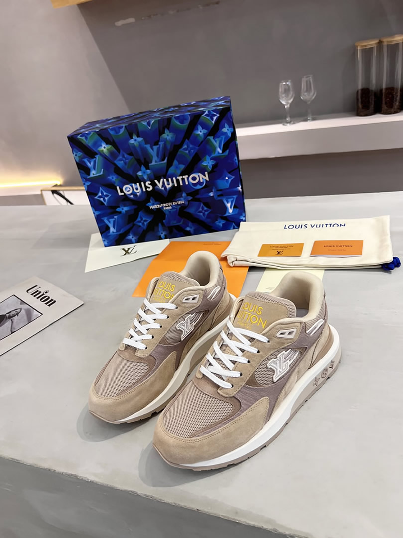 ルイ・ヴィトン ランナウェイ・ライン スニーカー ベージュ shoes551